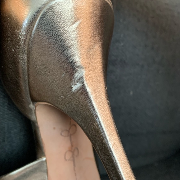 Jessica Simpson gold heels size 7.5 dressy shoes - Picture 4 of 7